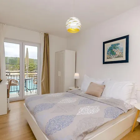 Apartment Duje *