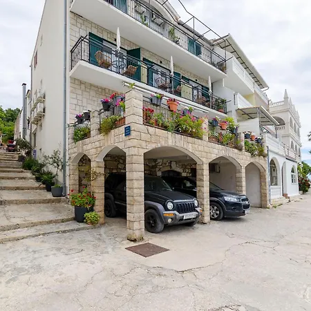 Apartment Duje *